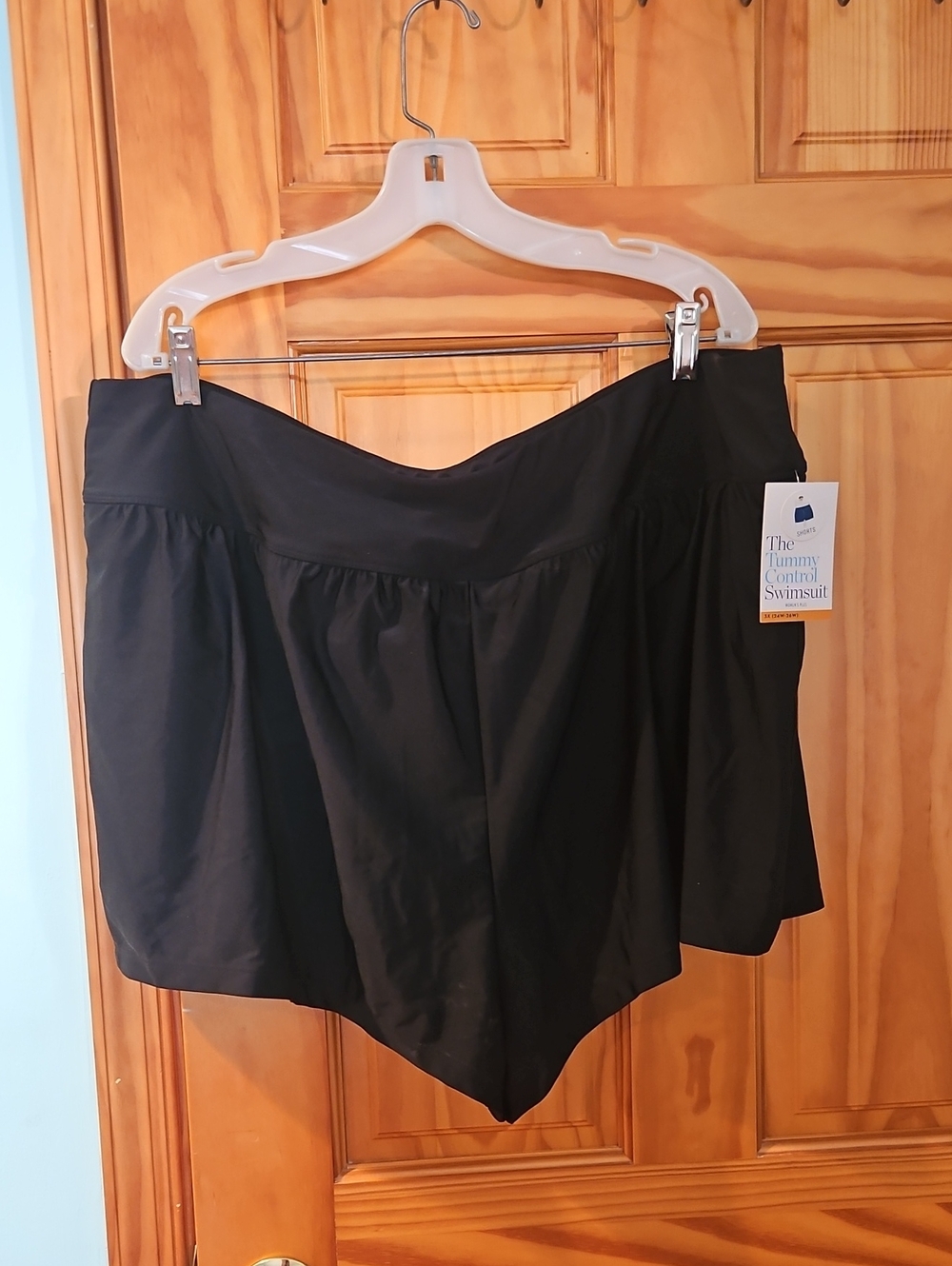 NWT croft & barrow Women's Black Swim Skort with Wide Waistband